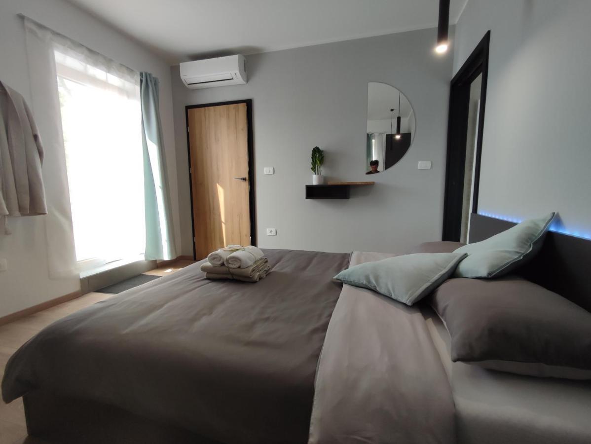 Boutique Rooms By Petric Winery Dobravlje Exterior foto